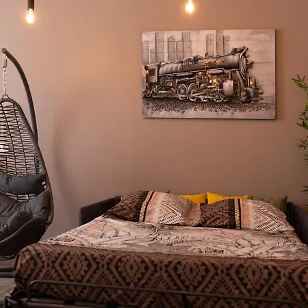 Loc Trotteur Le Cacao - Balneo, Gare Λούρδη