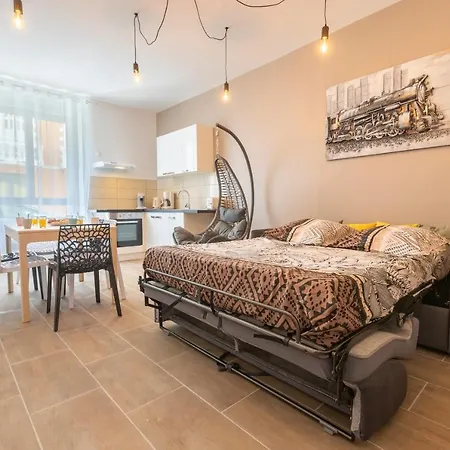 Loc Trotteur Le Cacao - Balneo, Gare Apartment Lourdes