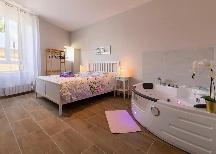 Loc Trotteur Le Cacao - Balnéo, Gare *