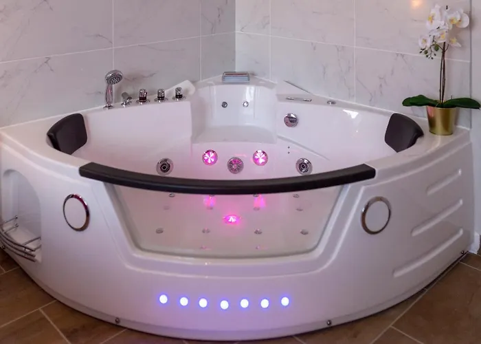 Loc Trotteur Le Cacao - Balneo, Gare Apartment Lourdes