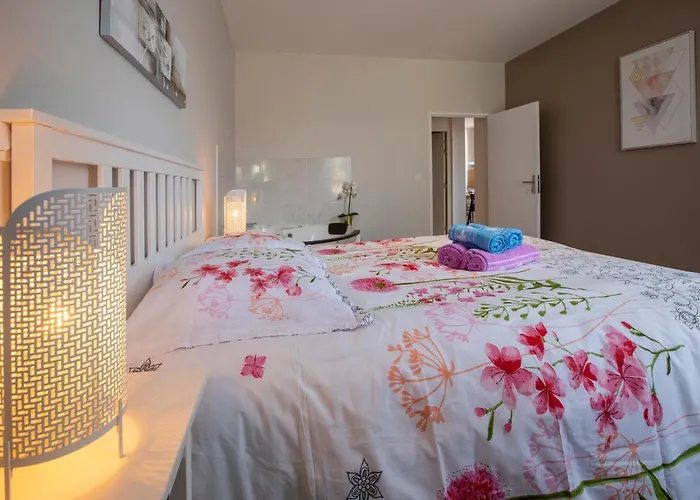 Apartamento Loc Trotteur Le Cacao - Balnéo, Gare Lourdes